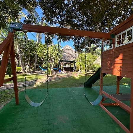 Hotel Hacienda De Melaque ซาน พาทริชิโอ เมลาเก ภายนอก รูปภาพ