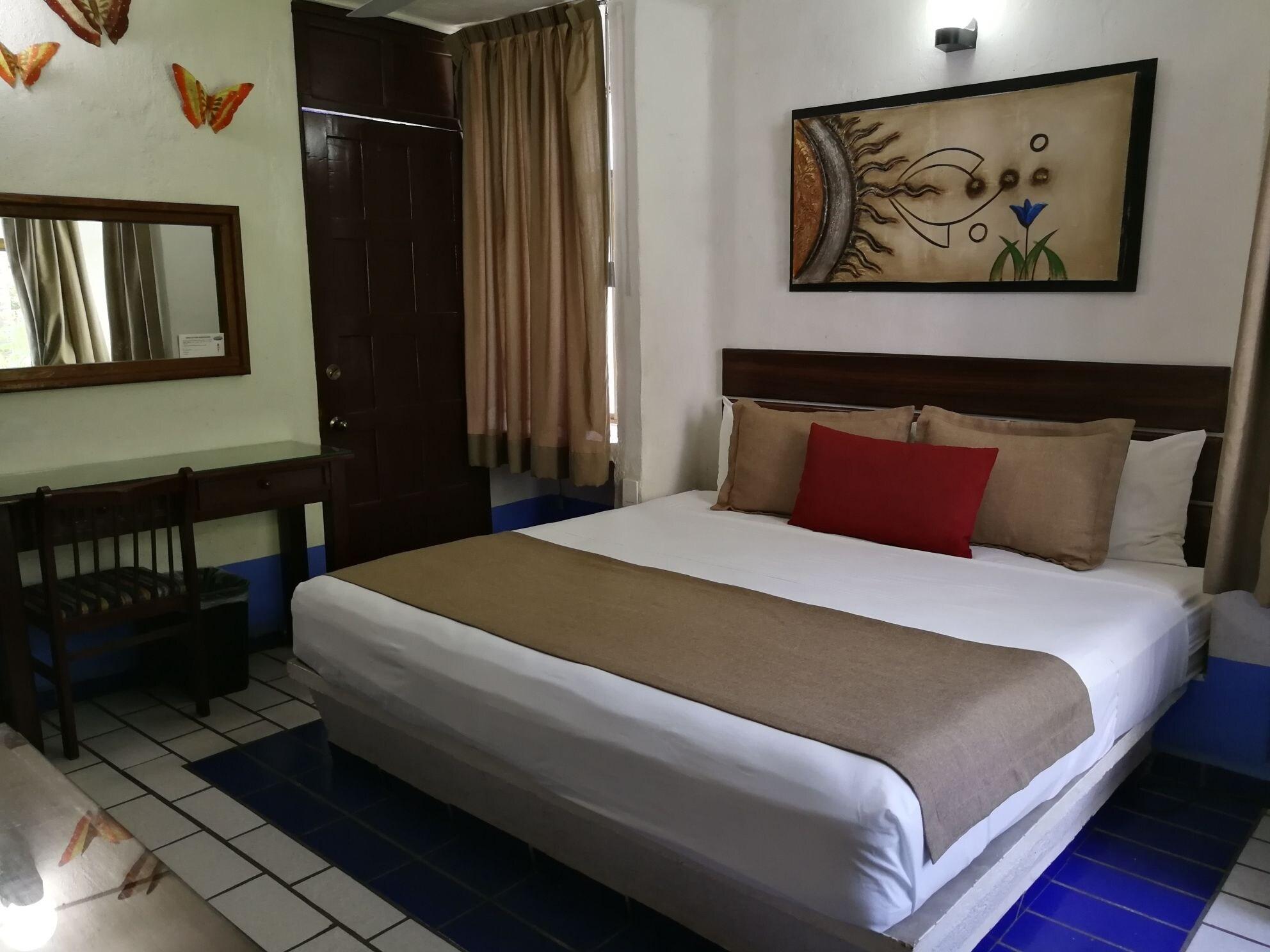 Hotel Hacienda De Melaque ซาน พาทริชิโอ เมลาเก ภายนอก รูปภาพ
