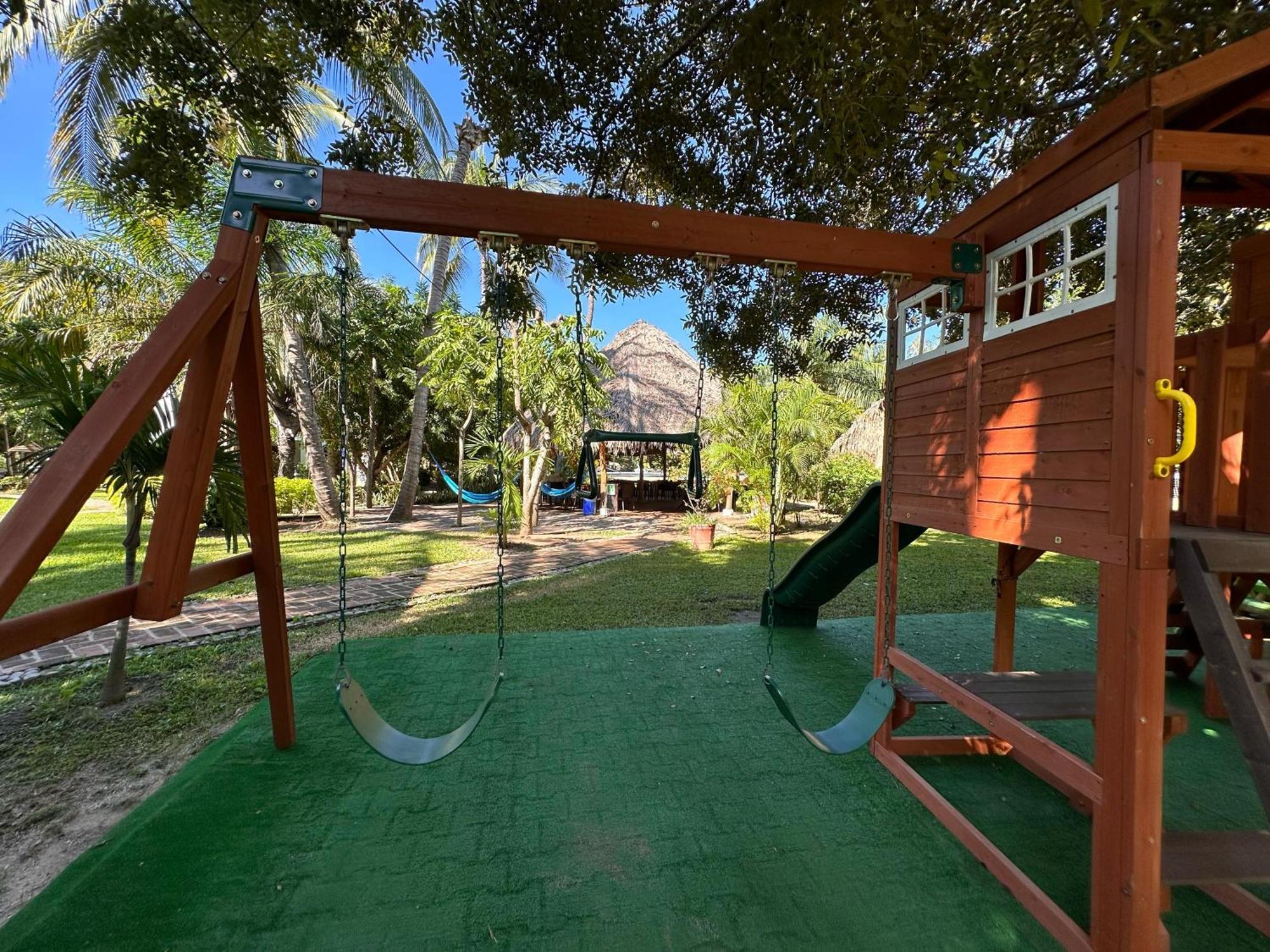 Hotel Hacienda De Melaque ซาน พาทริชิโอ เมลาเก ภายนอก รูปภาพ