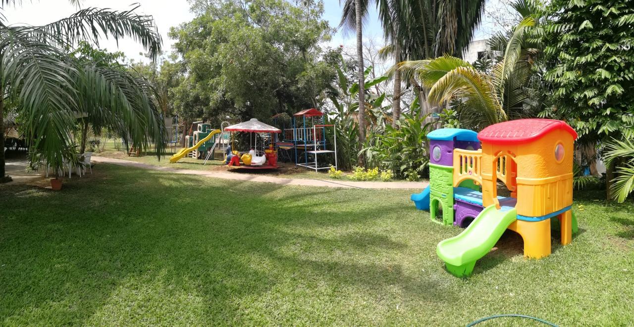 Hotel Hacienda De Melaque ซาน พาทริชิโอ เมลาเก ภายนอก รูปภาพ